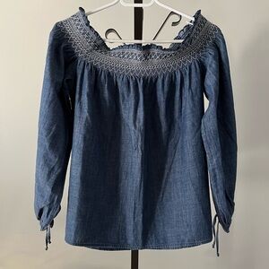 Abercrombie & Fitch Off the Shoulder Top, Size Medium, Colour Denim Blue.